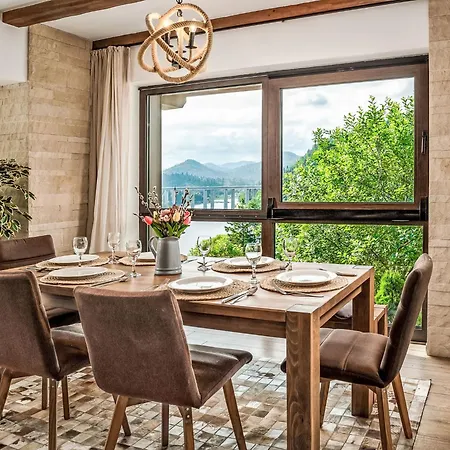 By Interhome Vilă Fužine